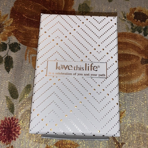 New Love this Life Mother Daughter necklace. - Picture 3 of 4